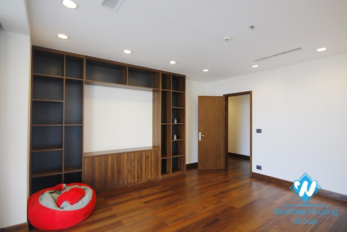 Luxury and modern design apartment for rent in Ba Dinh District